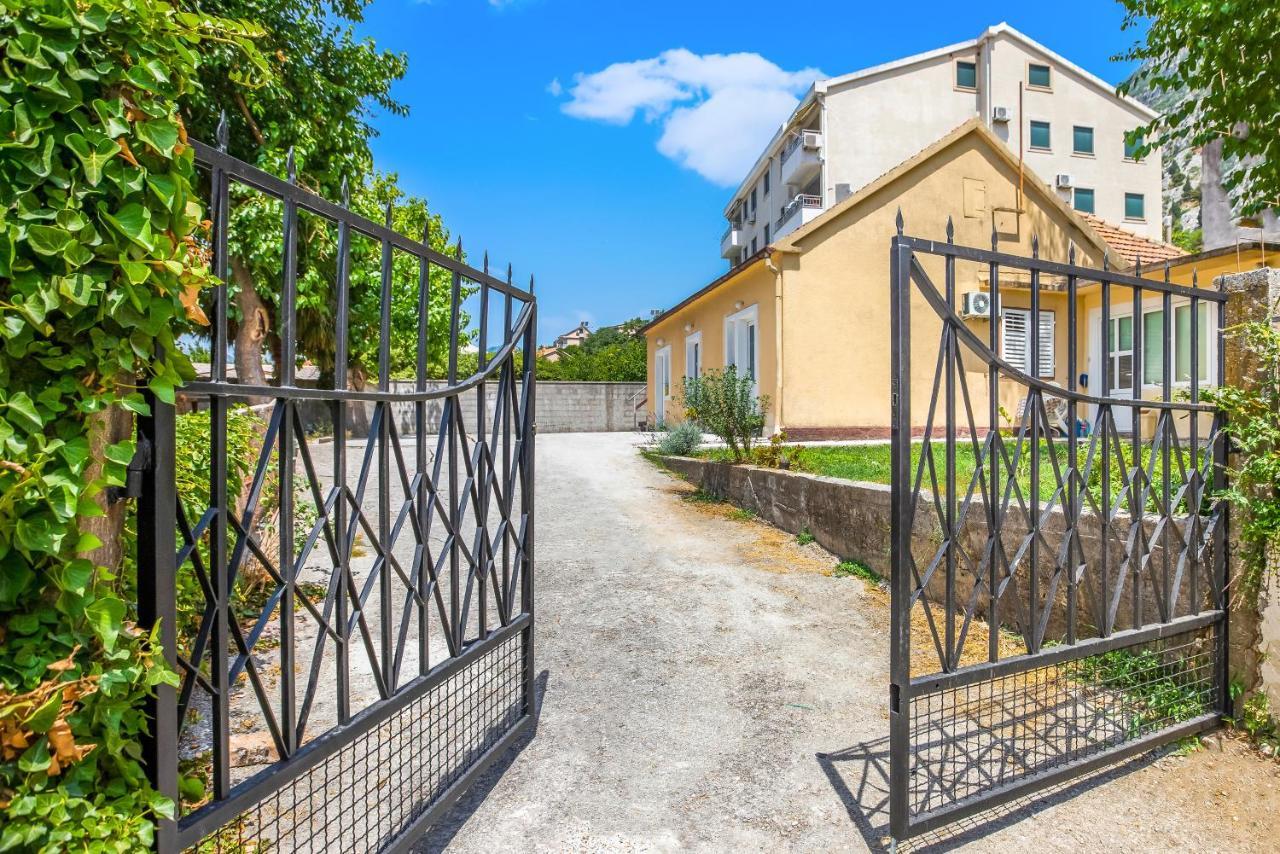 Apartments Zeljka-Dobrota Κότορ Εξωτερικό φωτογραφία